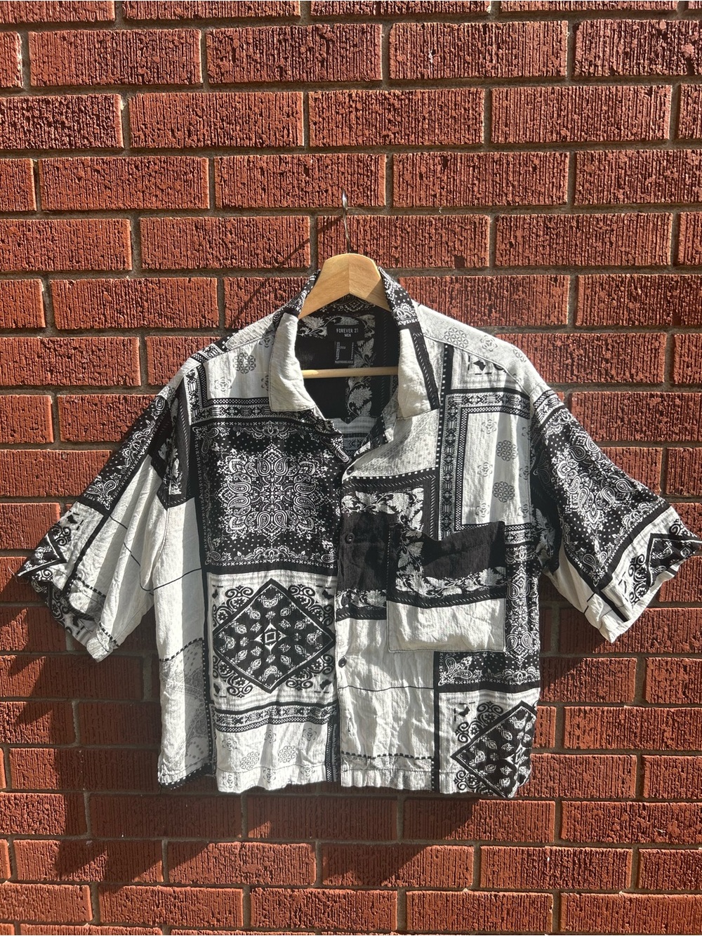 Forever 21 Men Bandana Patchwork Camp Collar Boxy Crop Shirt Black White S